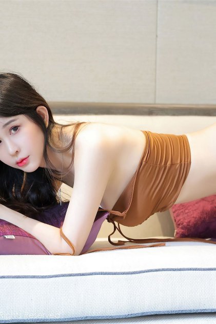 大胸美女动态图片